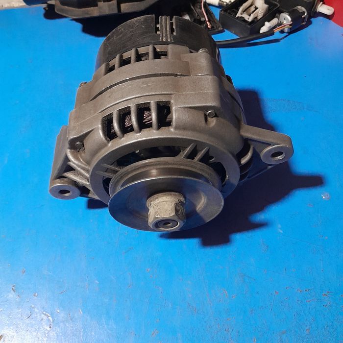 Генератор Нива в отличном состояни