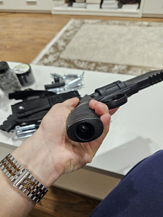 Pistol Umarex HDR50 upgradat