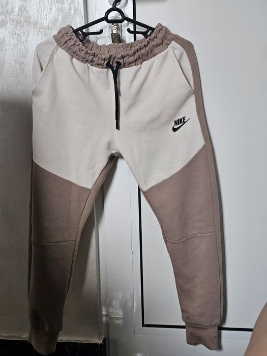Спортен екип Nike Tech Fleece