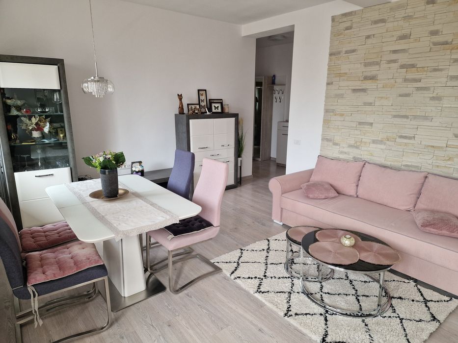 Închiriez apartament 2 Camere