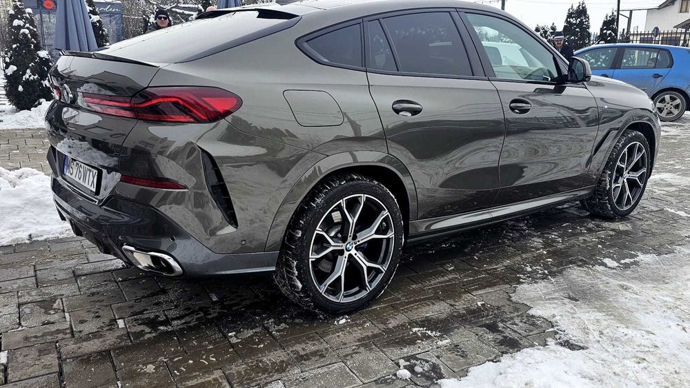 Vand BMW X6 MDRIVE pachet 3.0 D MILD-HYBRID, 286 cai