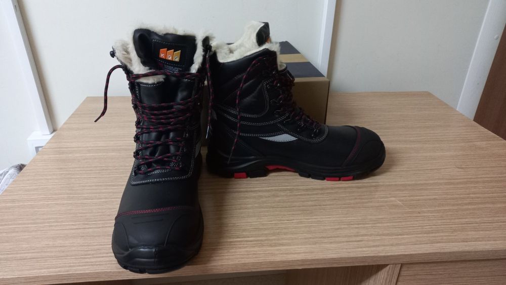 Продам сапоги размер43 зима.