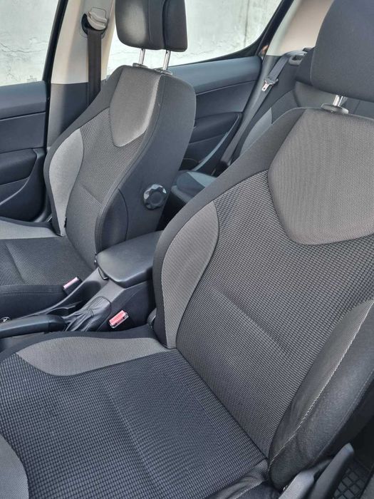 Peugeot 308 1.6 HDI Панорамен покрив