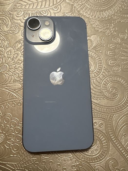 Iphone 14 culoare baby blue