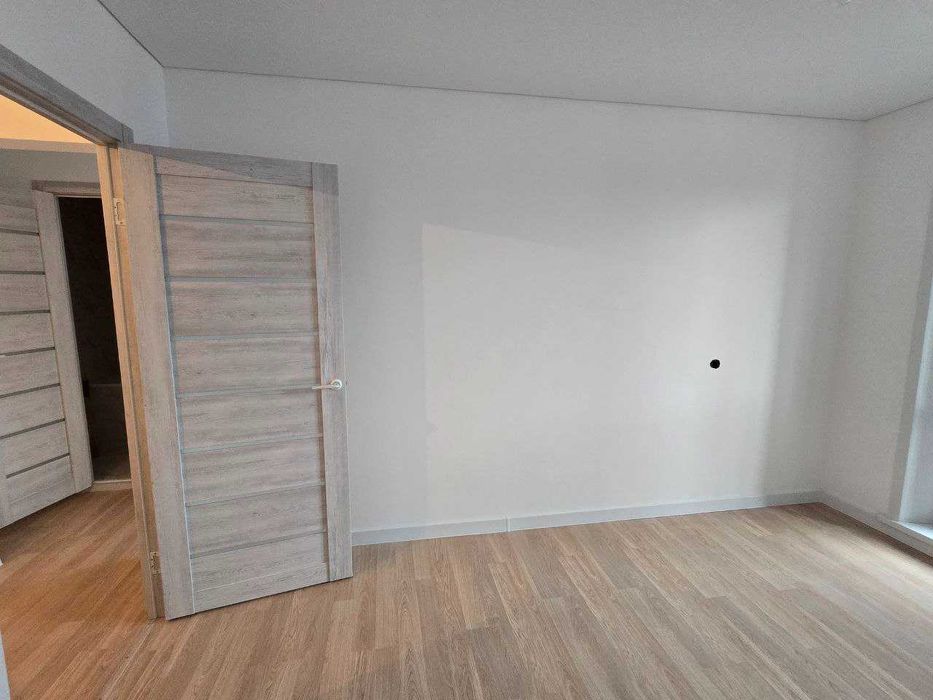 продам 2 ком квартиру в центре