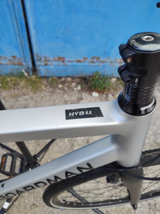 Продавам Boardmah hyb 8.8