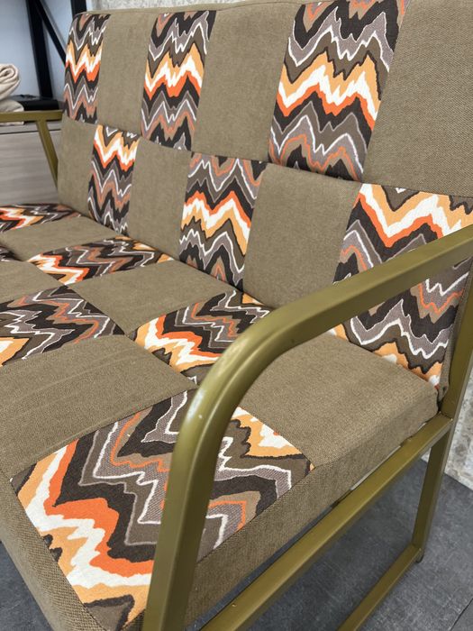 Двухместный диван в стиле лофт