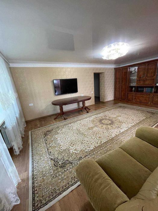 Продажа 4-комнатной в Центре!