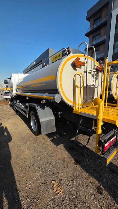 Тайёр 8тон Водовоз (поливомоечная машина)