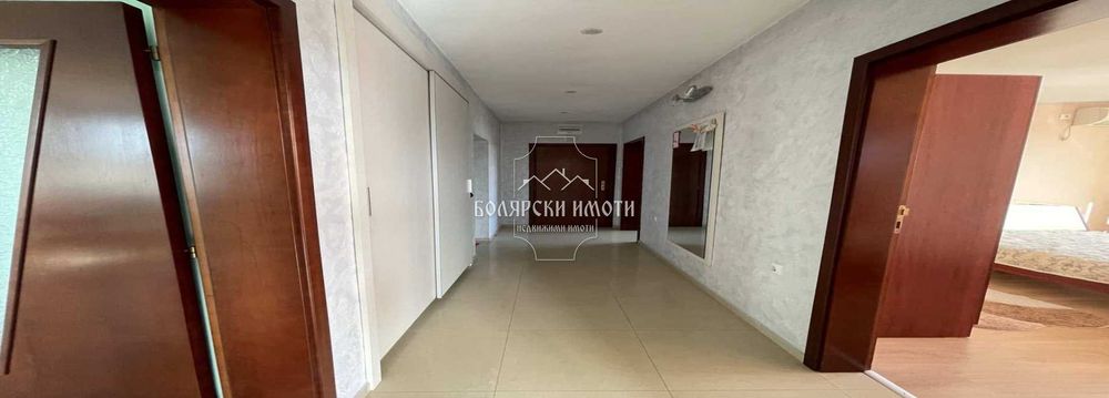 Етаж от къща в с. Първомайци