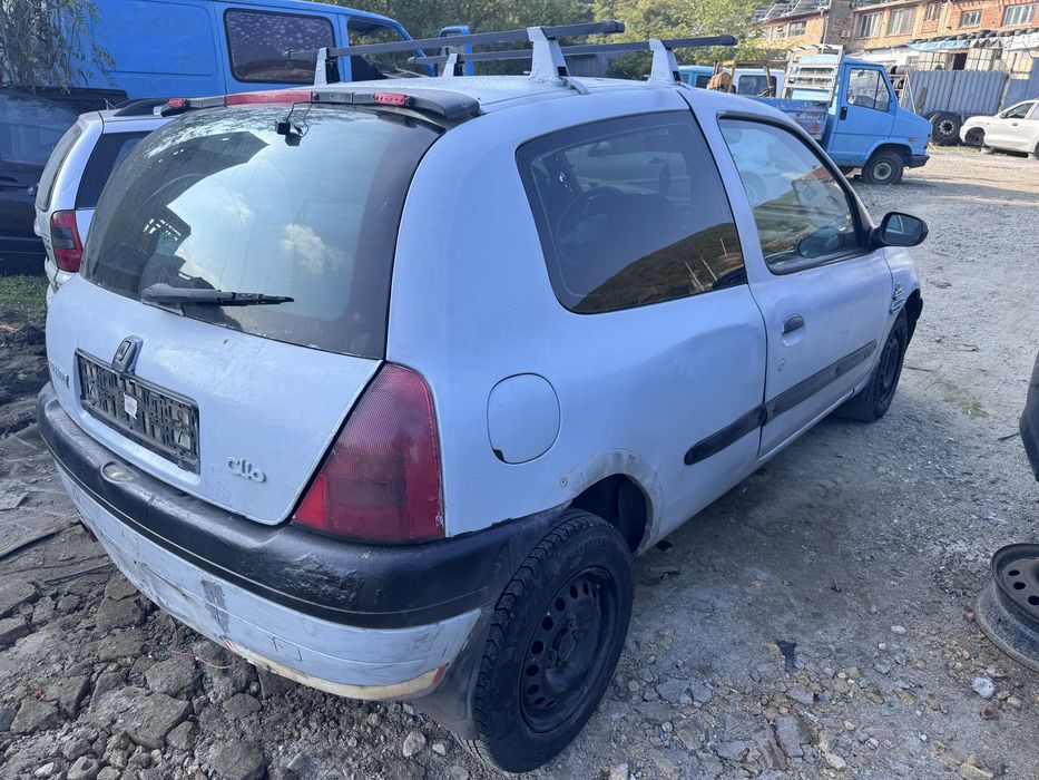 Renault Clio 1.2i 60hp 2001г На Части
