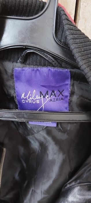 Дамско кожено яке,в отлично състояние!!