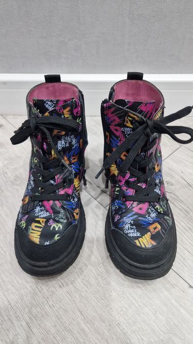 Продам ботинки демисезонные