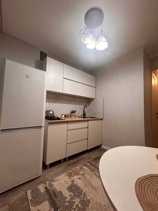 Продам 1 ком кв р-н КСК