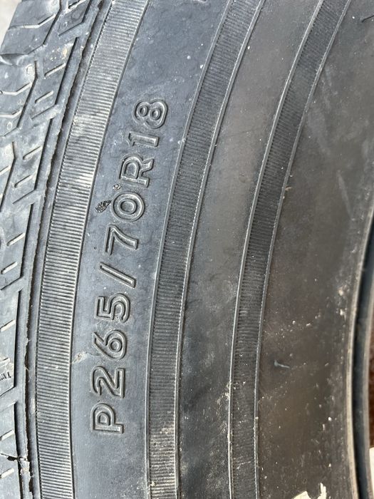 Продам диск с резиной 265/70/18 новый