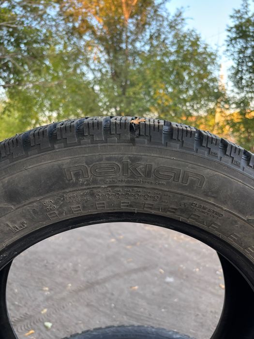 Nokian 225/60/17