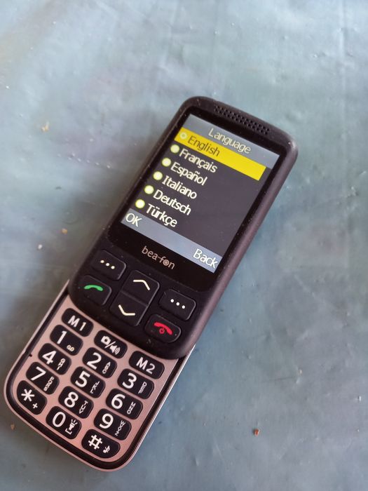 Vând telefon pentru Seniori cu șină