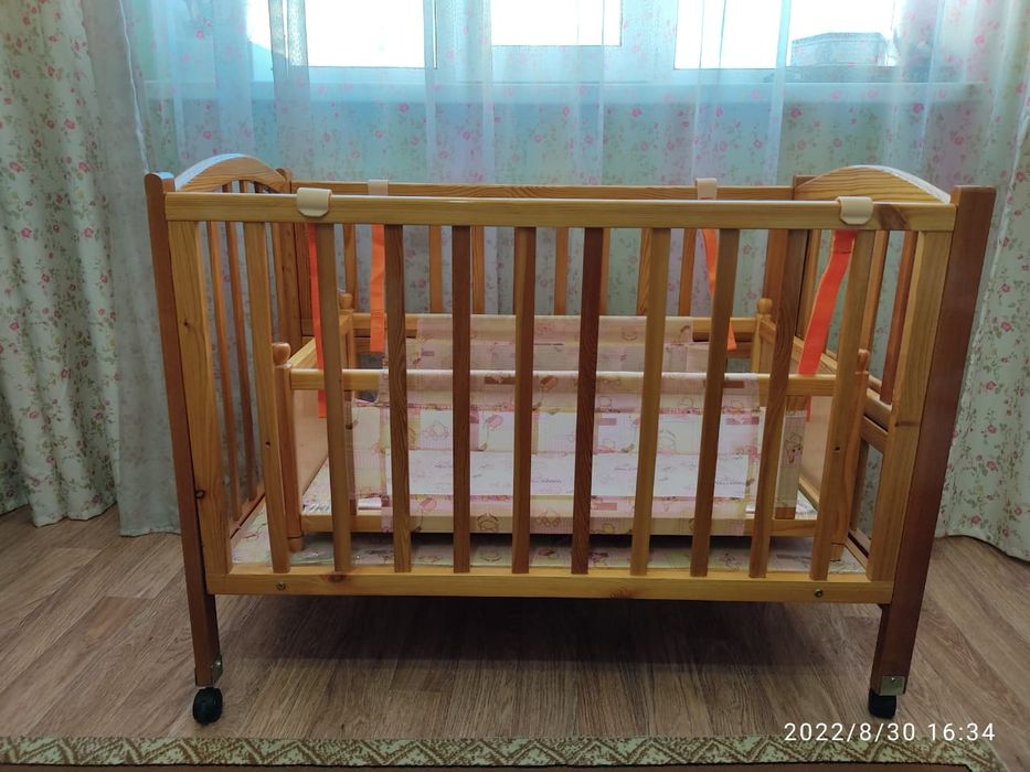 Кроватка детская