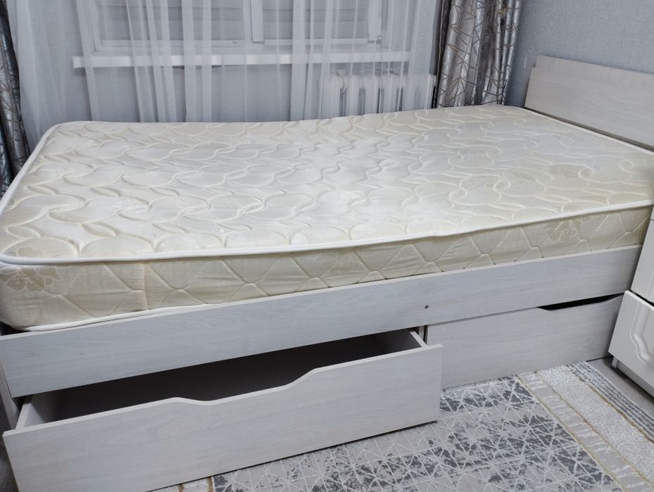 Срочно продам кровать