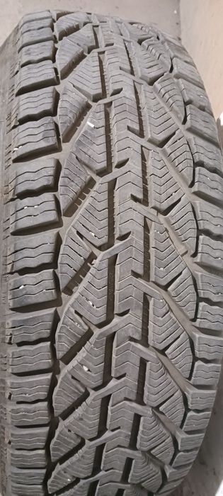 Продавам летни гуми 17 цола