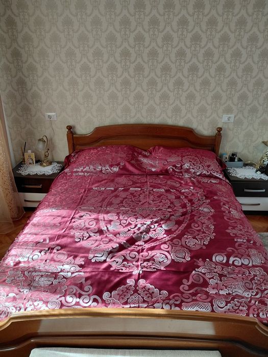 Vand pat din lemn masiv cu saltea Dormeo