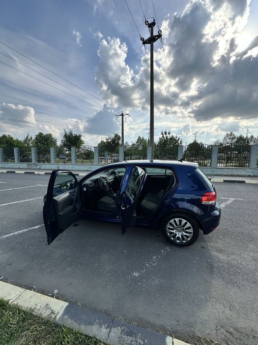 Volkswagen Golf VI 1.6 TDI 2011