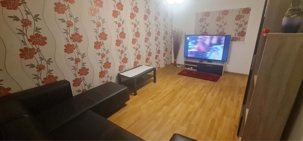 Inchiriez/vand apartament 3 camere HCC zona Cerna