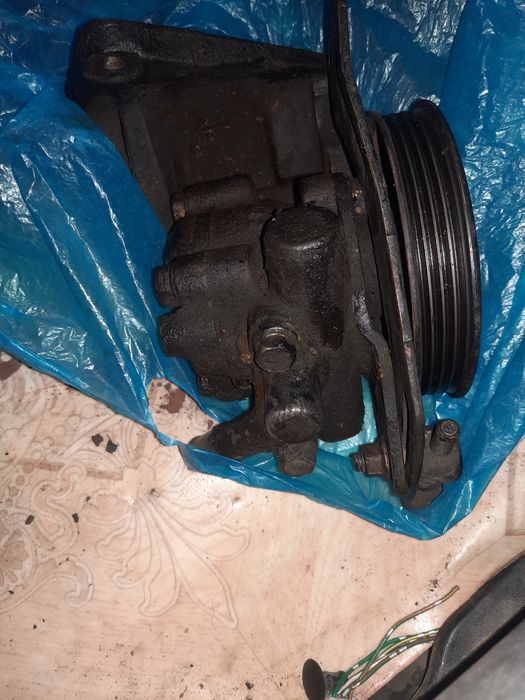 Продам насос гура ниссан примера п11 .1.6 обьем 1998г