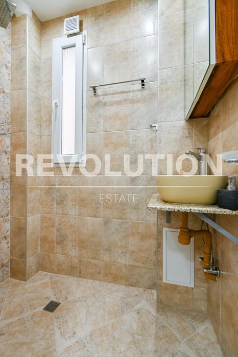 Дава се под наем Двустаен апартамент в София, Център - 60 кв.м за 800 € - Снимка #13