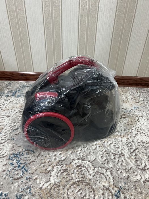 LG пылесос  новый (yangi)