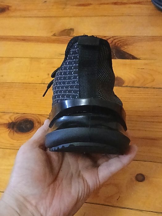 Маратонки ADIDAS