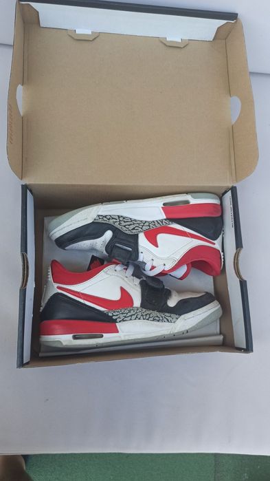 Nike Air Jordan - оригинални, размер 35.5