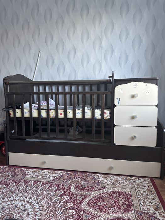 Деткский кровать
