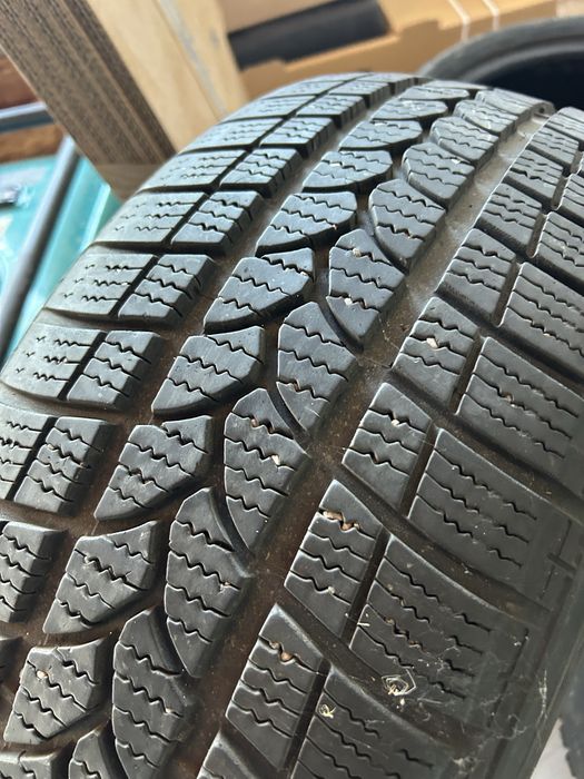 4 cauciucuri de iarna 225/50 r17