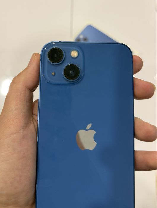 Продам iPhone 13