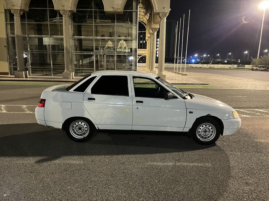 Продам машину ваз 2110 богдан