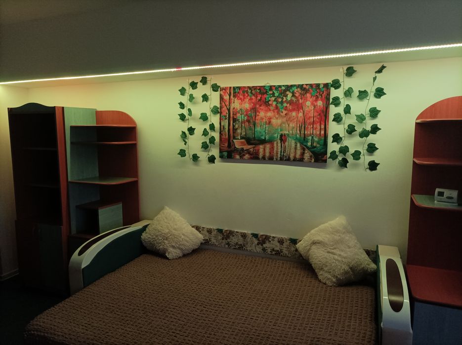 Închiriez apartament cu o cameră în Bârlad, dotat corespunzător