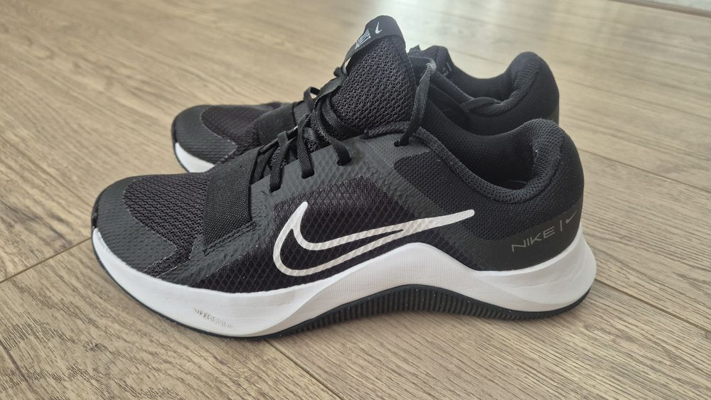 Дамски маратонки Nike