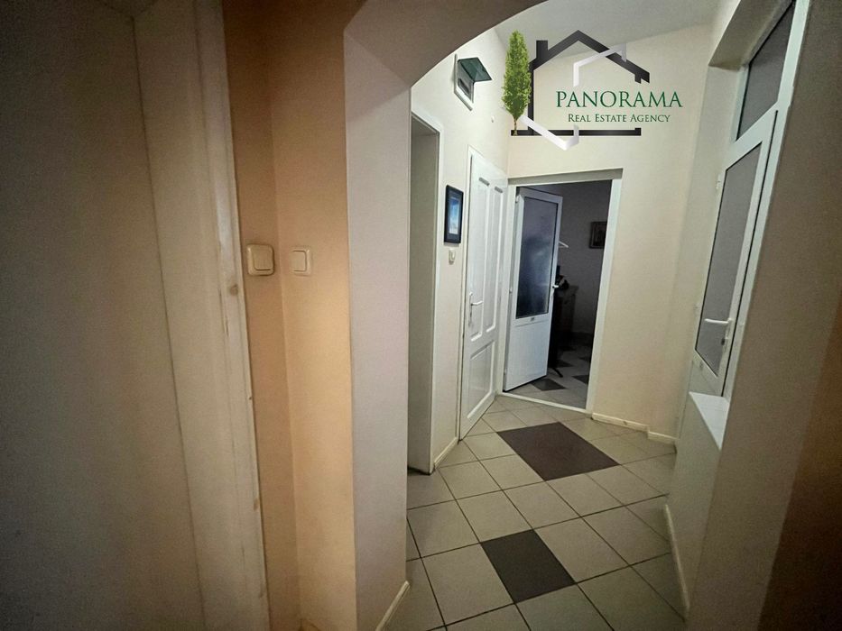 Продава се Офис в Шумен, Военно училище - 150 кв.м за 442 €/кв.м - Снимка #4