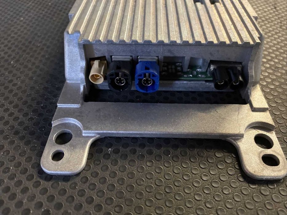 Combox модул за BMW E87 E90 E60 E70 и MINI R56 R60