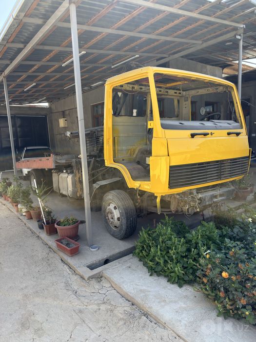Mersedez 814 sotiladi
