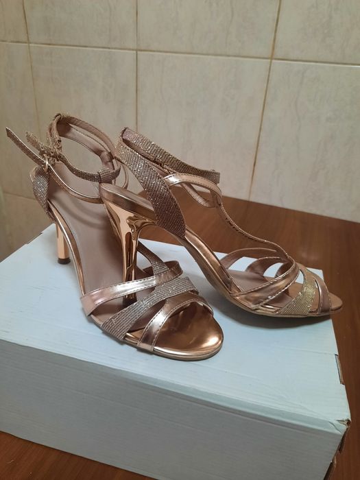 Sandale elegante nr 38