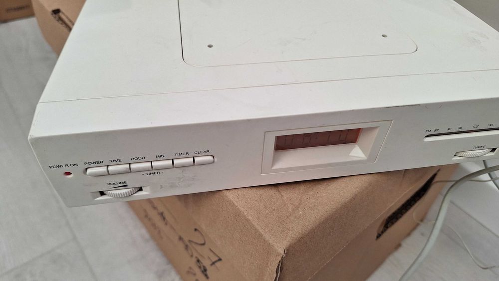 Radio Radio TCM cu ceas 248432 Nu trimit Zalau • OLX.ro