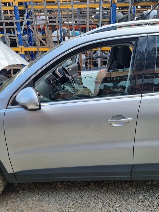 Usa Stanga Fata Volkswagen Tiguan 5N 2007 - 2011 SUV 4 Usi SILVER (1481)