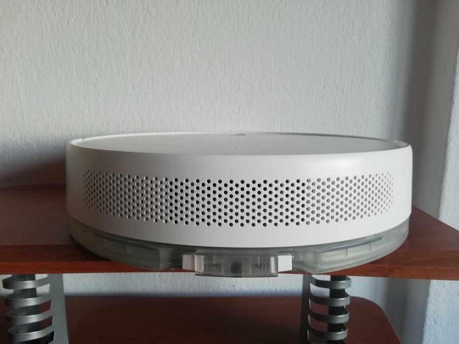 Mi Robot Vacuum-Mop Essential прахосмукачка робот