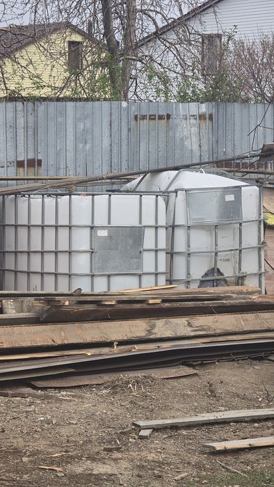 Еврокуб  б/у 2 шт