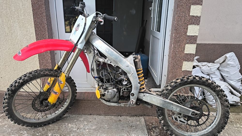 Vând honda crf 450 r 2003