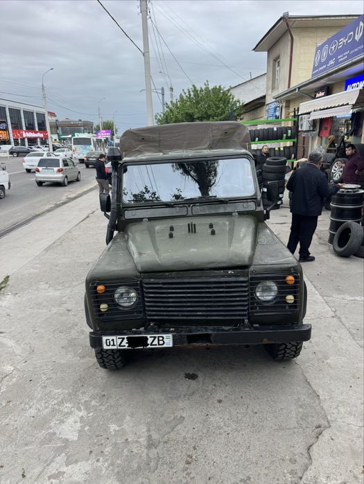 Land Rover Defender 110 (pikap)