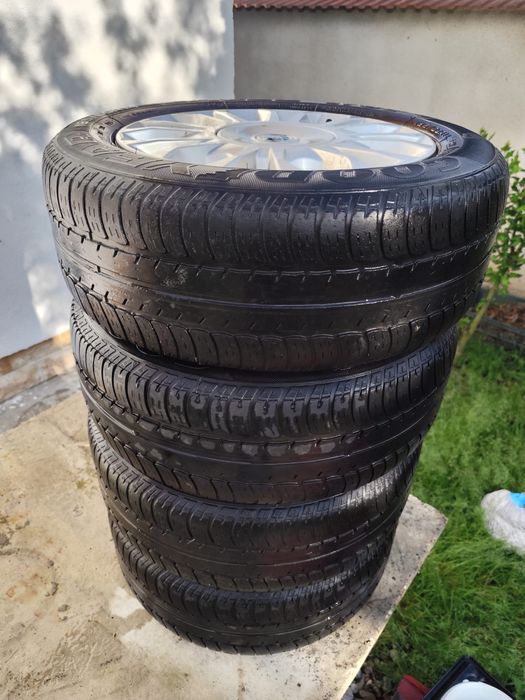 Set 4 roți complete Fiat R15 – de buget