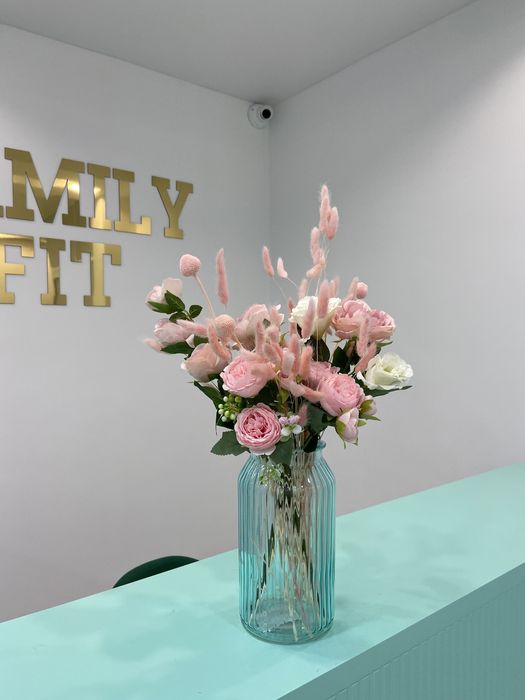 Декоративные искусственные цветы композиции